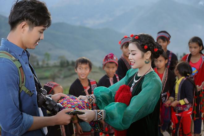 Sao Mai Thu Hằng ra mắt MV đẹp hoàn hảo về vùng Tây Bắc “Nhà em ở lưng đồi” - 10