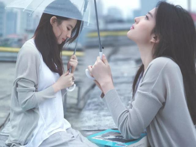 Bới lại đống ảnh Lưu Diệc Phi cách đây 15 năm, fan thẫn thờ phát hiện ra một sự thật