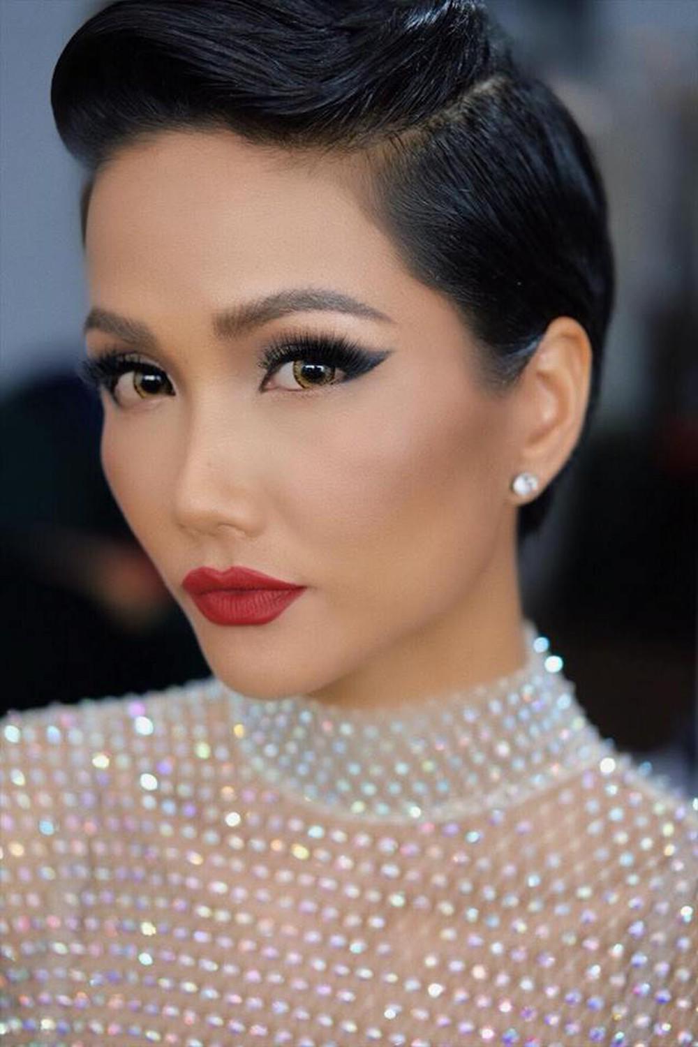 Sở hữu nhan sắc nữ thần, thế nhưng H’Hen Niê cũng không thể đẹp nổi với màu son này - 3