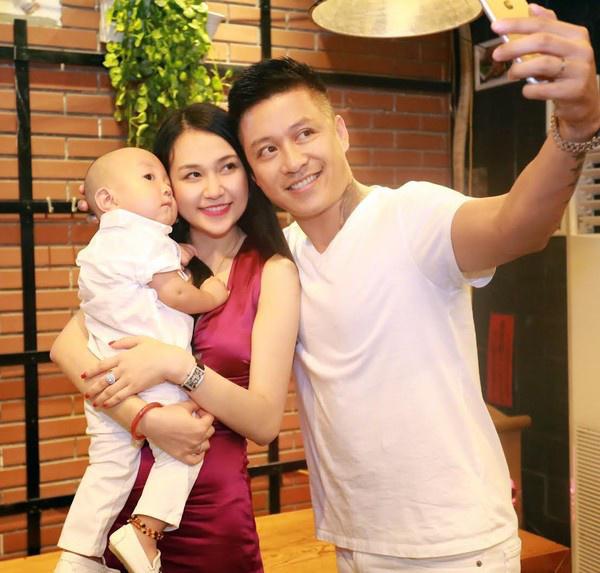 Tuấn Hưng hào hứng thông báo bà xã Thu Hương đang mang thai lần 3, sắp có con tuổi Hợi - 3