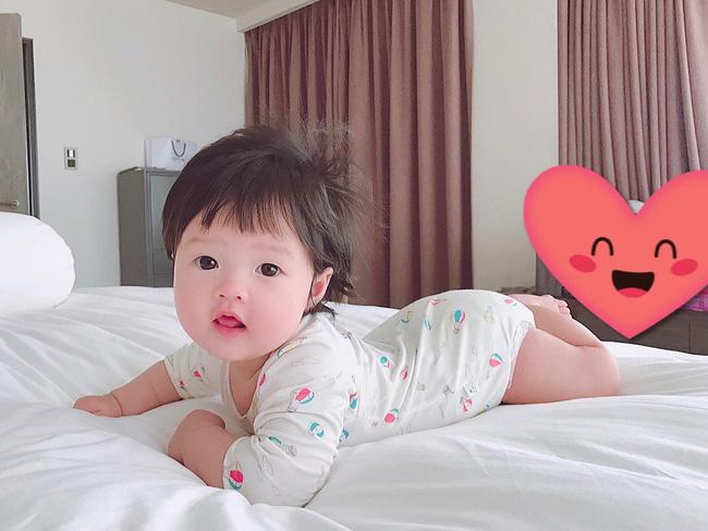 Là những bà mẹ giấu con quá kĩ, sao Việt chọn ảnh nào của con để công khai đầu tiên? - 4
