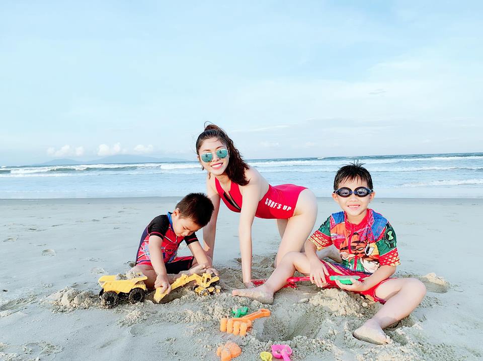 lay chong noi tieng, ba xa dang khoi bo nghiep mau lam me toan thoi gian, gio the nao? - 7
