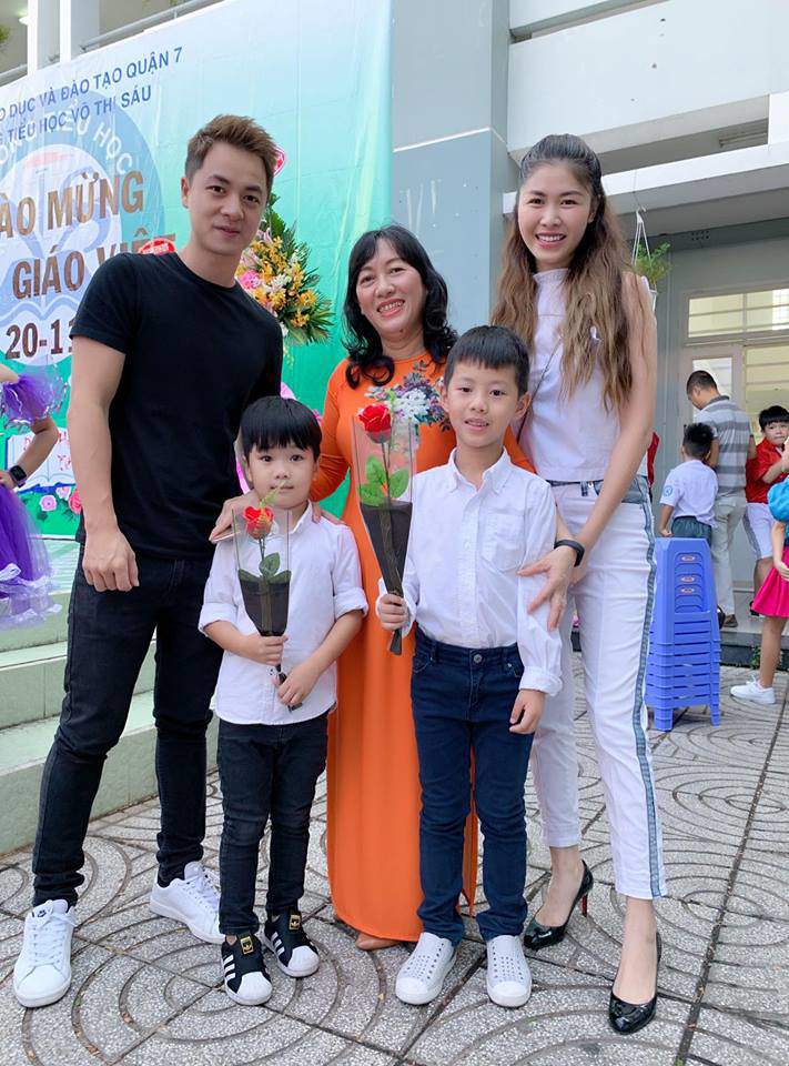 lay chong noi tieng, ba xa dang khoi bo nghiep mau lam me toan thoi gian, gio the nao? - 12