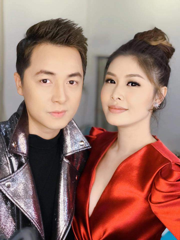 lay chong noi tieng, ba xa dang khoi bo nghiep mau lam me toan thoi gian, gio the nao? - 1