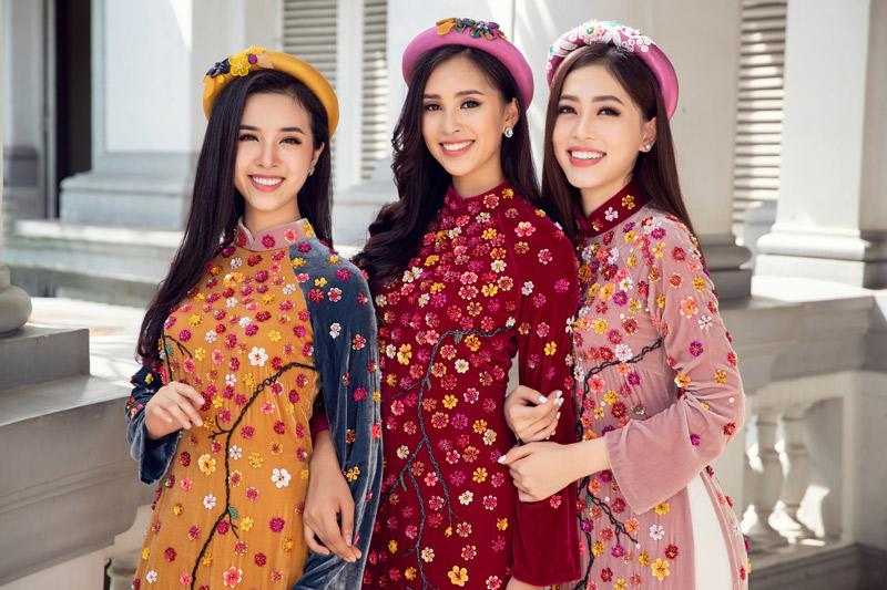 tieu vy cung hai a hau xung xinh ao dai hoa chuan bi san sang cho ngay tet can ke - 1