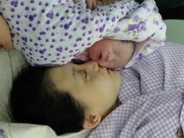 Mong mỏi 4 năm mới có bầu nhưng bà mẹ chẳng vui mà còn muốn... sảy thai