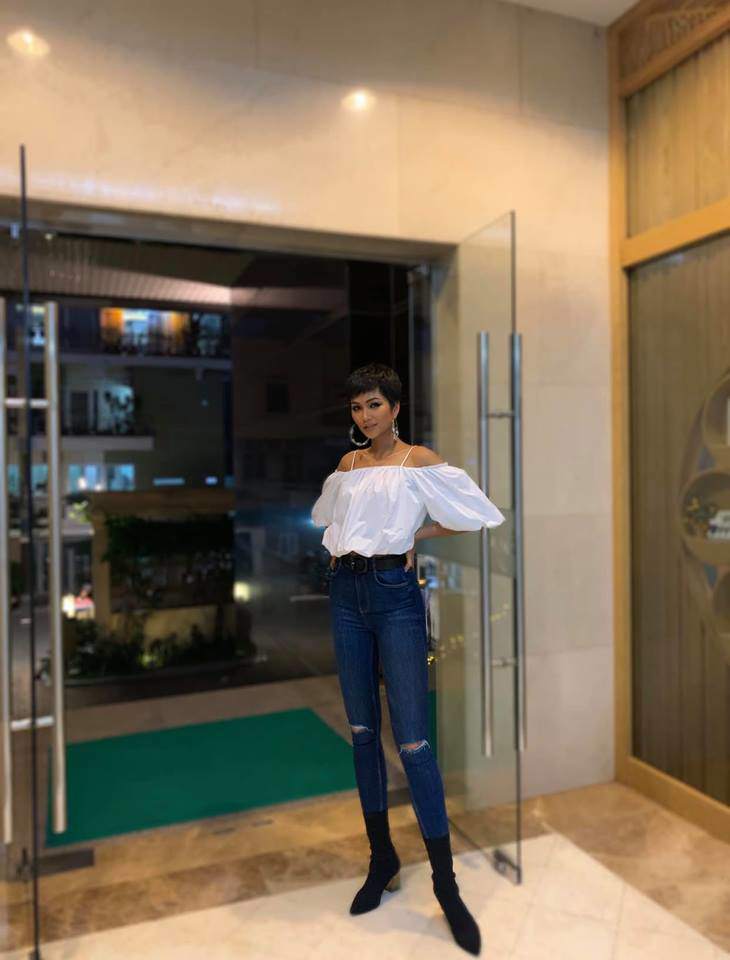 Trở thành biểu tượng nhan sắc thế giới, Hamp;#39;Hen Niê bị chê vì mặc áo chỉ... 40K, lại lấm bẩn - 6