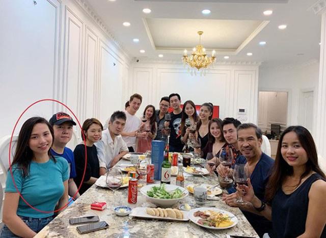 Bấy lâu nay giấu kín như bưng, hóa ra vợ Lê Hiếu có làn da nâu, khuôn miệng rộng và… - 7