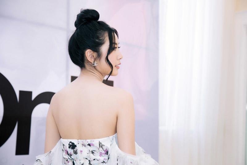 Giữ makeup từ Đài Loan đến... Việt Nam để chạy show: Có ai như Thúy Vân không? - 6