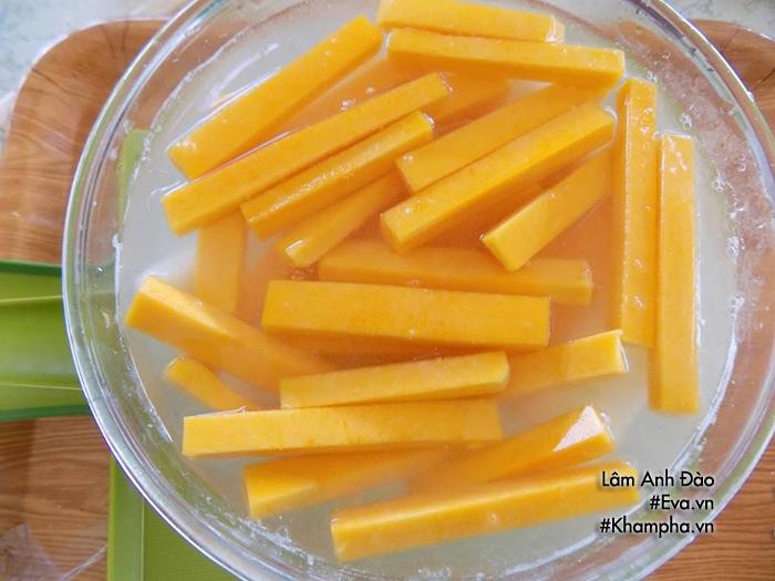 Mứt bí đỏ đơn giản dễ làm giúp cả nhà đón Tết - 3