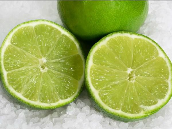 Cắt đôi củ khoai tây chà chảo, mẹ trẻ gây bất ngờ với thành quả sau 2 phút - 4