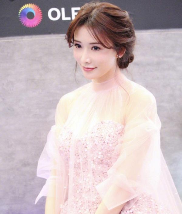 Tìm ra 5 nàng tiểu thư đẳng cấp amp;#34;con nhà người taamp;#34;, chỉ nhìn thôi cũng ghen tị! - 1