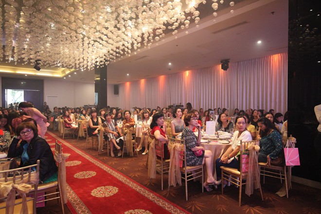 NSƯT Trịnh Kim Chi trẻ như “đôi mươi” tại sự kiện khủng của TMV R’meilan - 4