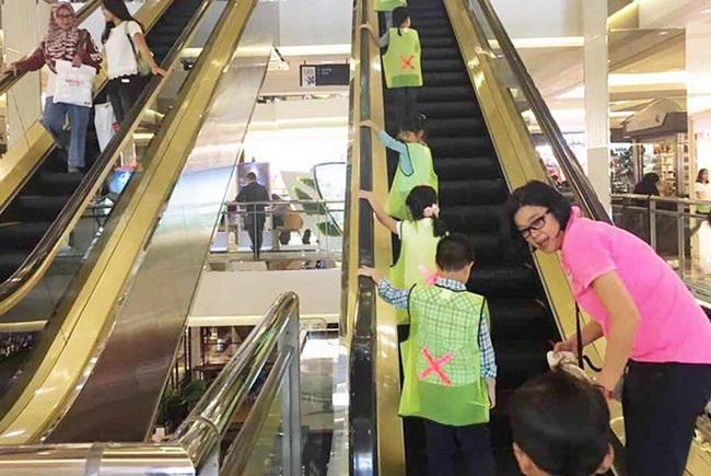 4 vị trí ở nơi mua sắm có thể khiến trẻ gặp nguy, cha mẹ chú ý kẻo hối hận - 1