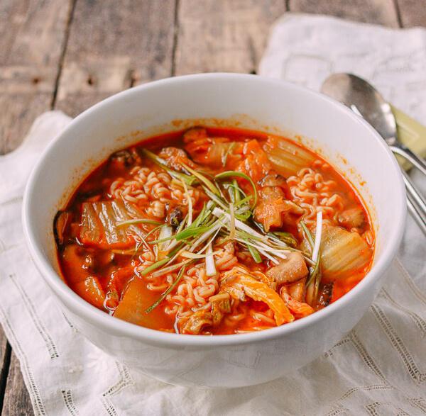 6 thực phẩm trẻ cực kì thích ăn nhưng bác sĩ Nhi khoa đưa vào amp;#34;danh sách cấmamp;#34; - 1