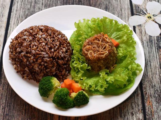 Sự thật về thần dược gạo lứt chị em tin dùng chữa được cả ung thư và tiểu đường