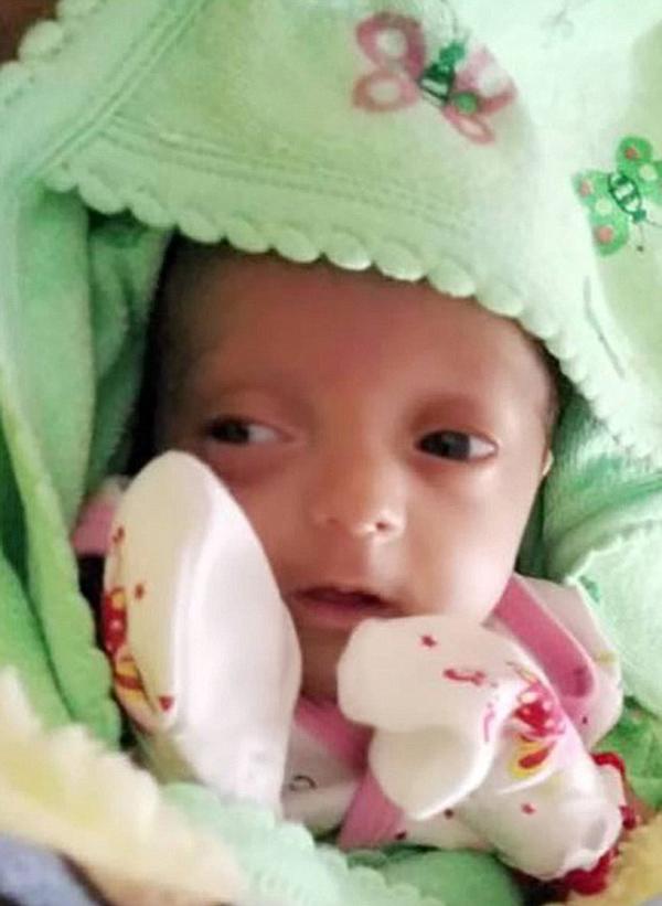 4 lần sảy thai, đến lần thứ 5 sinh con mẹ quặn lòng khi y tá cho nhìn mặt - 1