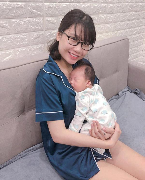 Mẹ trẻ amp;#34;thất nghiệp ở nhà kiếm tỷ đồng/thángamp;#34; khoe có bầu lần 2, dân mạng amp;#34;bùng nổamp;#34; thắc mắc - 2