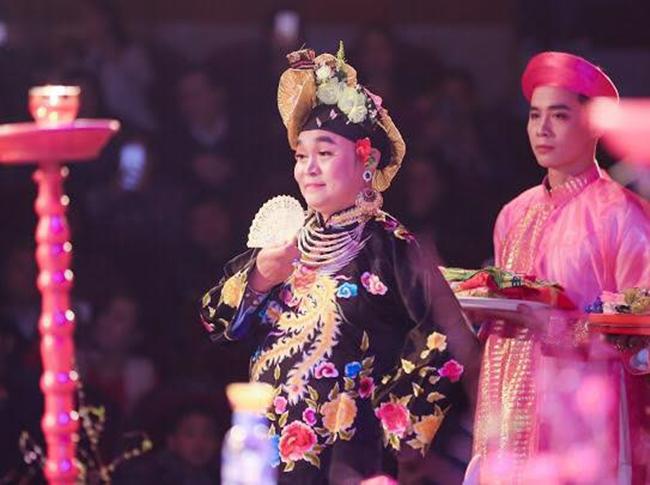 Tết bây giờ còn ai chờ Xuân Hinh (2): Hết thời hay... thức thời? - 2