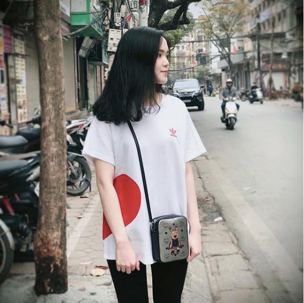 Việt Nam chiến thắng, bạn gái Duy Mạnh ăn mừng sớm bằng cách sắm đồ hiệu không tiếc tay? - 9