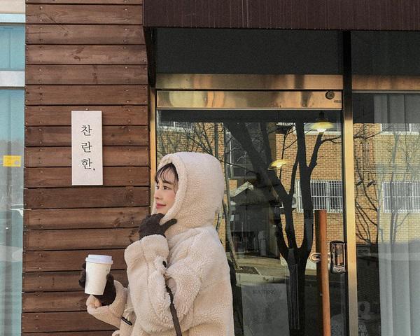 Mạnh dạn sắm áo khoác lông nhưng không dám mặc vì sợ xấu, ai bảo bạn chưa biết điều này - 8