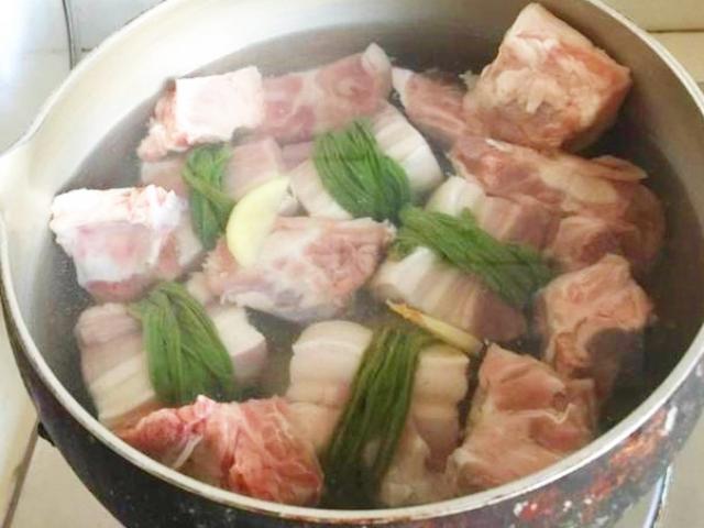Dù hầm loại thịt nào, chỉ cần thêm bước này, thịt tự động hết mùi hôi, gây, ngon hết nấc