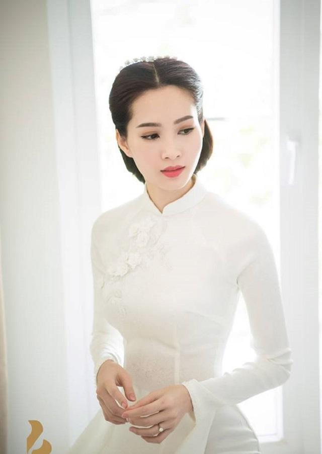 Không phải xanh hay đỏ, trắng mới là gam màu được nhiều mỹ nhân lựa chọn trong ngày cưới - 8