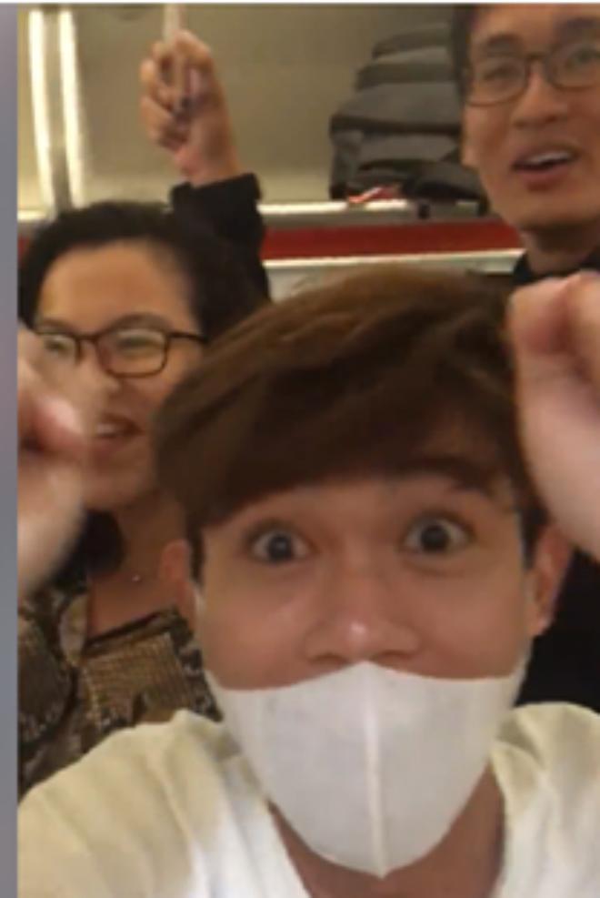 Chuyến bay đặc biệt đúng ngày VN thắng Jordan: Đến giờ, hành khách vẫn ngồi yên không chịu xuống - 4