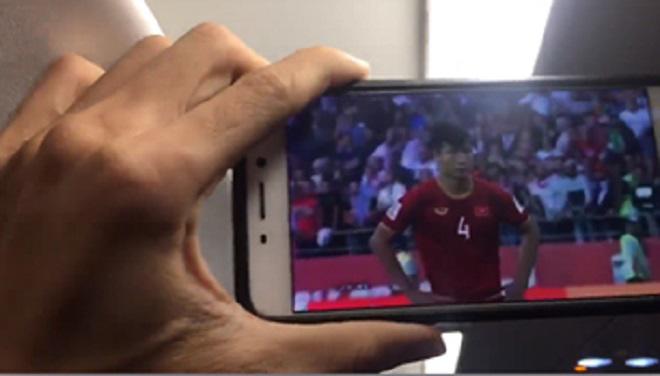 Chuyến bay đặc biệt đúng ngày VN thắng Jordan: Đến giờ, hành khách vẫn ngồi yên không chịu xuống - 2