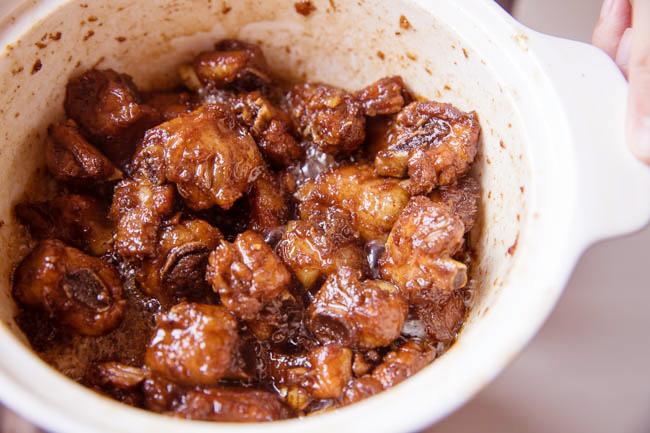 Con dâu nấu sườn rim chua ngọt, mẹ chồng ăn xong chấm điểm 10 - 3