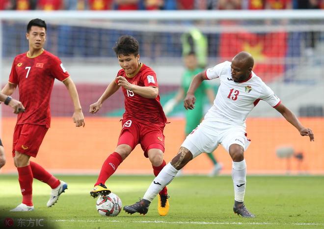 Dân mạng Thái Lan: “Xấu hổ đến không dám bình luận, Việt Nam là ông vua của Đông Nam Á” - 1