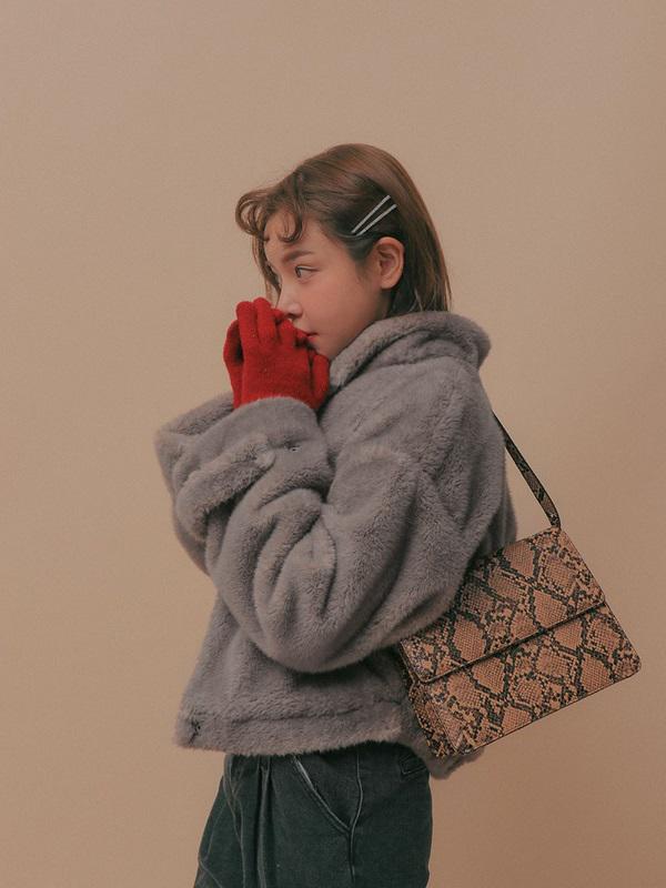 Mạnh dạn sắm áo khoác lông nhưng không dám mặc vì sợ xấu, ai bảo bạn chưa biết điều này - 4