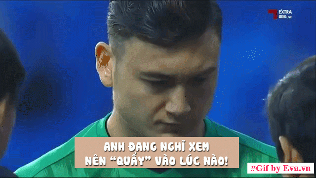 Ảnh động: Vạn người mãi nhớ những khoảnh khắc này của các soái ca sân cỏ tuyển Việt Nam - 9