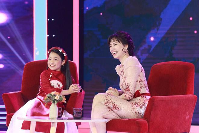 Trấn Thành không tin vào mắt mình trước cô bé mới 6 tuổi có thể huấn luyện diều hâu - 5