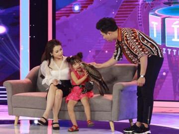 Trấn Thành không tin vào mắt mình trước cô bé mới 6 tuổi có thể huấn luyện diều hâu