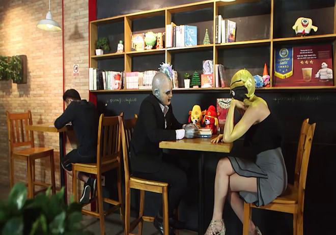Bị tình cũ đánh, Top 10 Hoa hậu gây tranh cãi khi tìm người yêu lương “trên 20 triệu” - 4