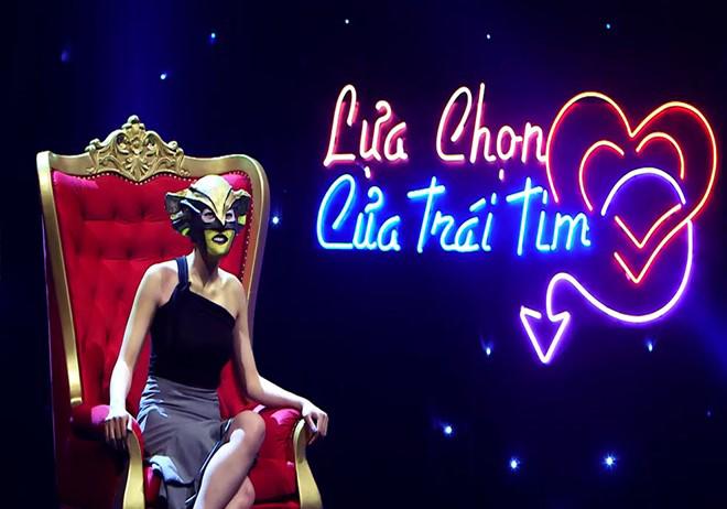 Bị tình cũ đánh, Top 10 Hoa hậu gây tranh cãi khi tìm người yêu lương “trên 20 triệu” - 1