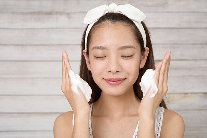 Da sạch sâu dịu nhẹ, ẩm mượt cả ngày chỉ một bước với bọt rửa mặt siêu mịn - 2