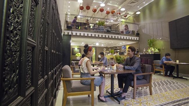 Khổ thân Lan Ngọc: Xấu xí và quê mùa nên phải nhờ Chi Pu yêu giúp mối tình đầu - 6