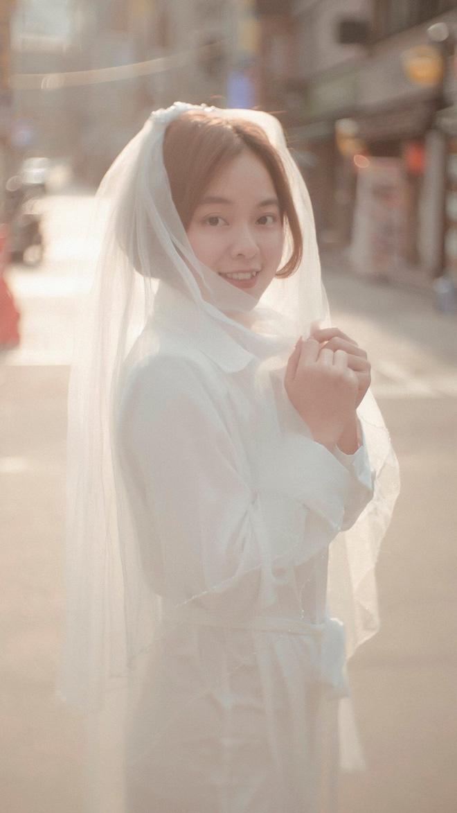 Chuyện tình amp;#34;nhà nàng ở cạnh nhà tôiamp;#34; suốt 15 năm và bộ ảnh cưới tại Hàn đẹp như mơ - 1