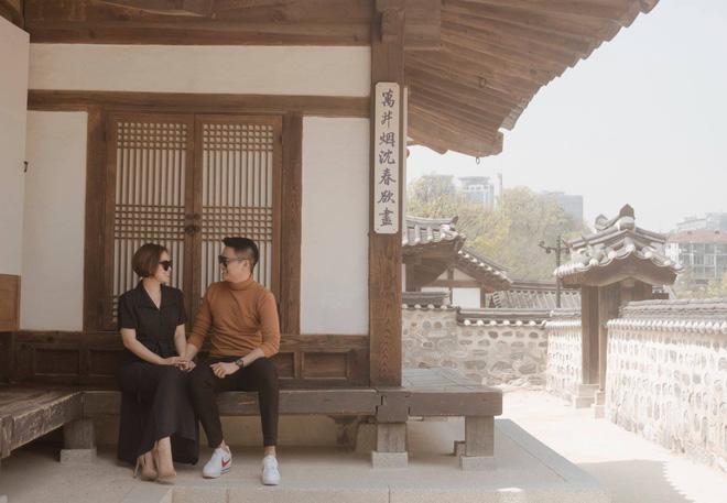 Chuyện tình amp;#34;nhà nàng ở cạnh nhà tôiamp;#34; suốt 15 năm và bộ ảnh cưới tại Hàn đẹp như mơ - 2