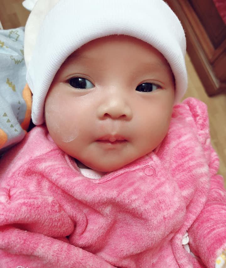 Vác bụng bầu đôi vượt mặt đi đẻ, mẹ 9x vẫn kịp trang điểm, tạo dáng cực amp;#34;xì-tinamp;#34; - 12