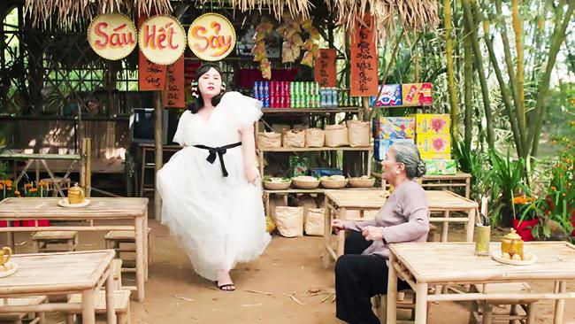 Tưởng đùa hóa thật: Giám định ADN lần 2, cô Thắm về làng vẫn là “con nhà người ta”? - 9