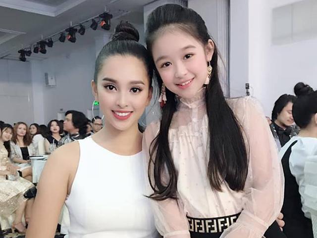 Đọ sắc HH Tiểu Vy, bé gái miền Tây khiến dân mạng xôn xao: Không phải mỹ nhân thường đâu!