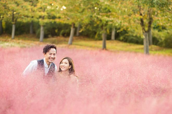 Rapper Tiến Đạt và bà xã tung ảnh cưới đẹp như tranh ở quê hương của tình cũ Hari Won - 1