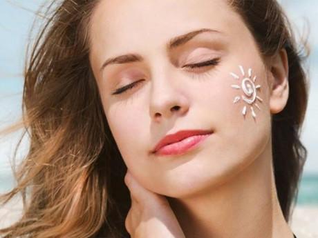 10+ kem chống nắng được đánh giá tốt phù hợp cho từng loại da