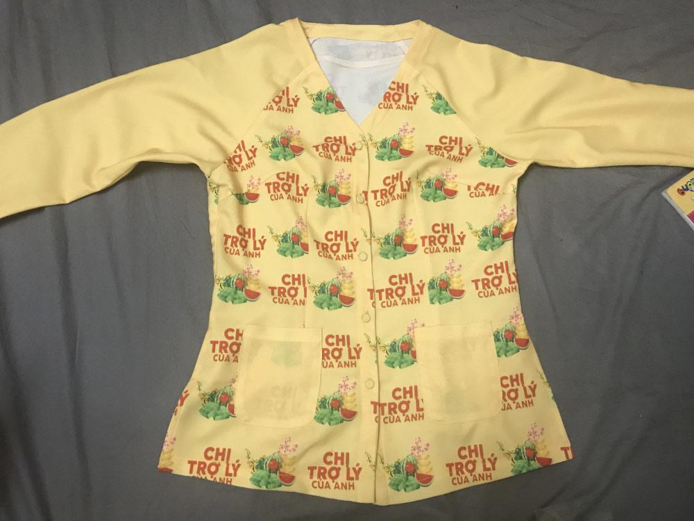 Sáng diện áo thun giá rẻ đi từ thiện, tối Mỹ Tâm khoác thêm vest là đi event ngon lành! - 5