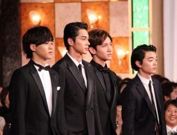 Sau chàng tuyển thủ Nhật Bản, dân mạng lại phát cuồng người đàn ông 3 con đến từ nước này - 7