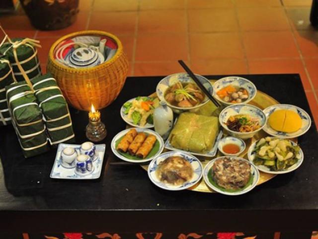 Năm Kỷ Hợi không nên cúng thịt lợn trong mâm cúng Giao thừa?