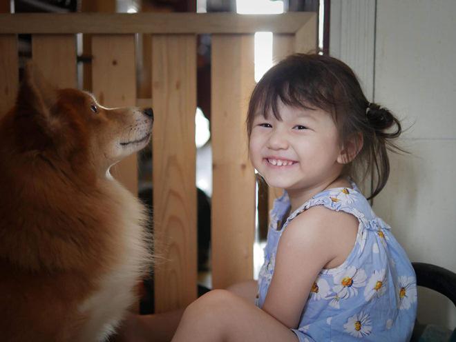Mới ngày nào bé xíu, giờ amp;#34;công chúaamp;#34; của Phương Vy và chồng Tây đã lớn xinh thế này! - 2